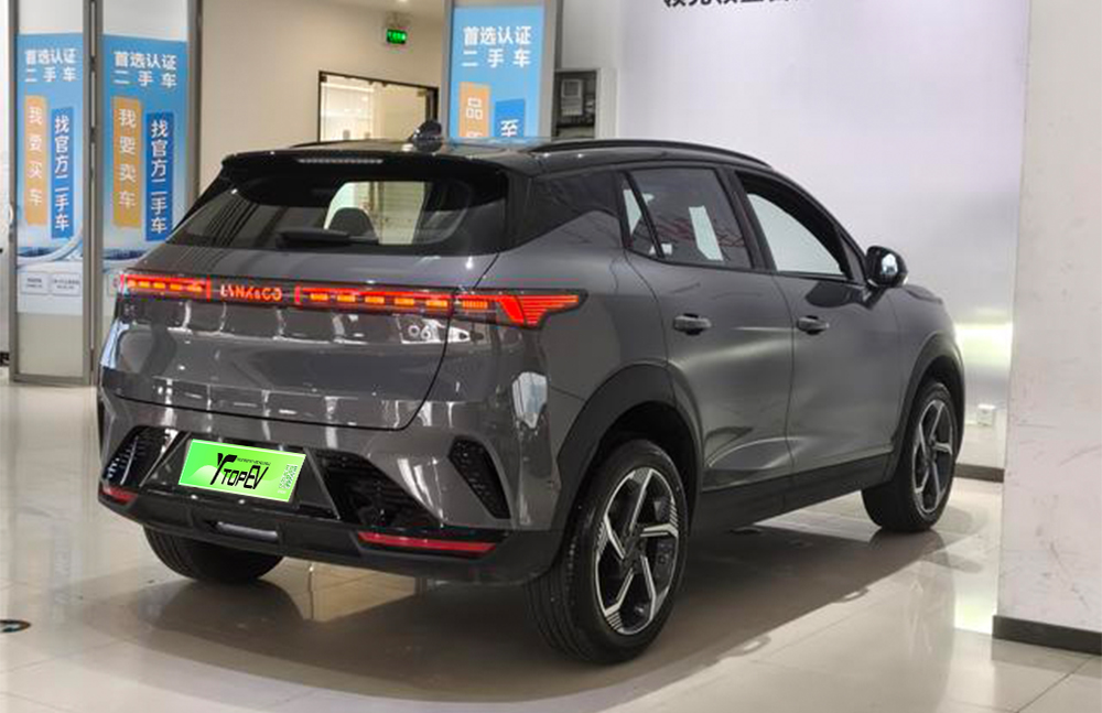 Used Lynk & Co 06